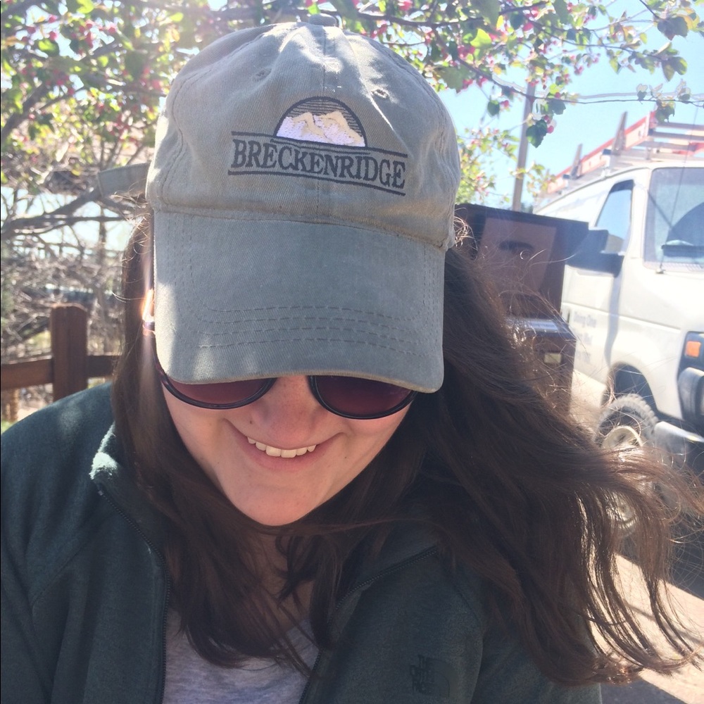 Meet your Posher, Emily